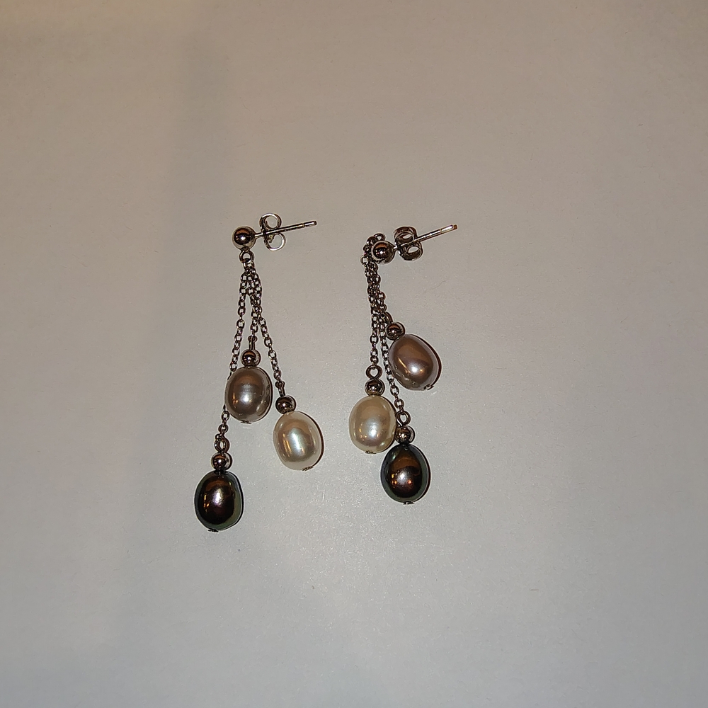Elegant Pearl Drop Earrings